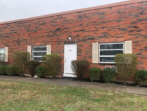 1-13 Great Meadow Ln, East Hanover, NJ à louer Photo de l’immeuble– Image 1 sur 9