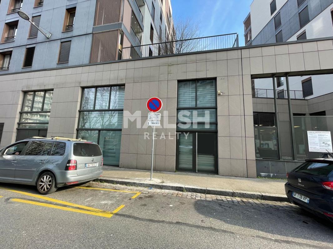 25 Rue Professeur Joseph Nicolas, Lyon à louer Photo de l’immeuble– Image 1 sur 7
