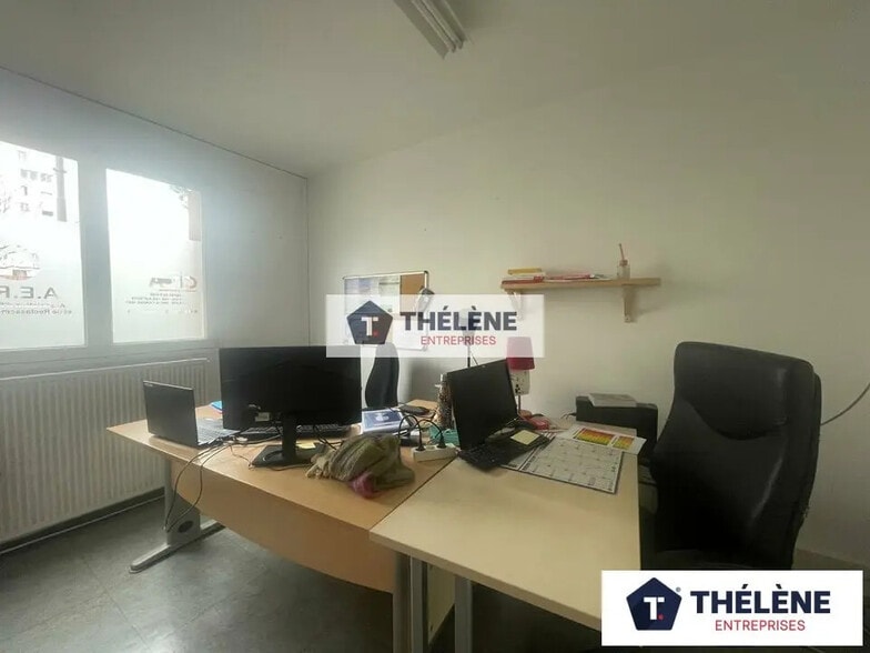 757 Avenue De Villeneuve-Angoulème, Montpellier à vendre - Photo de l’immeuble – Image 2 sur 10