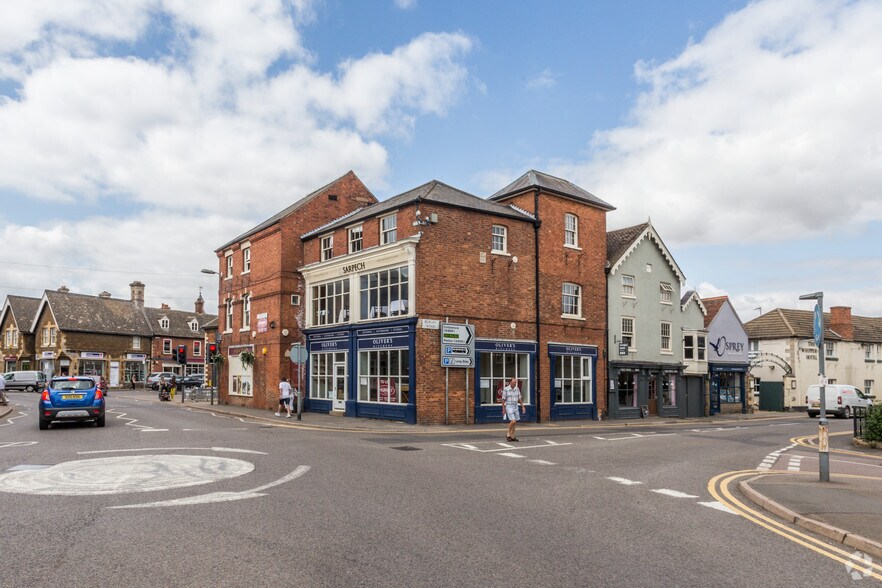 1-7 Burley Cor, Oakham à louer - Photo principale – Image 1 sur 13