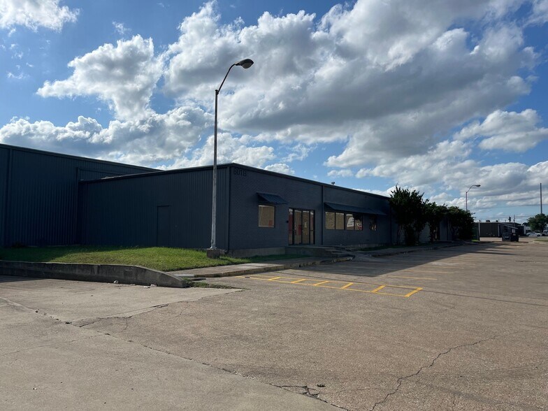601 Shepherd Dr, Garland, TX à vendre - Photo de l’immeuble – Image 3 sur 10