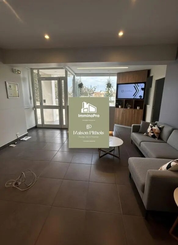 Plus de détails pour Local d'activités à louer