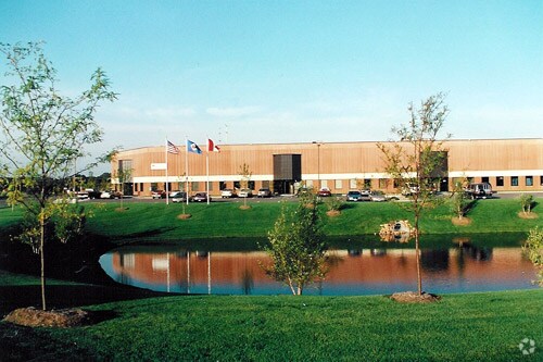 191-223 Osborne Rd, Fridley, MN à louer - Photo de l’immeuble – Image 3 sur 5