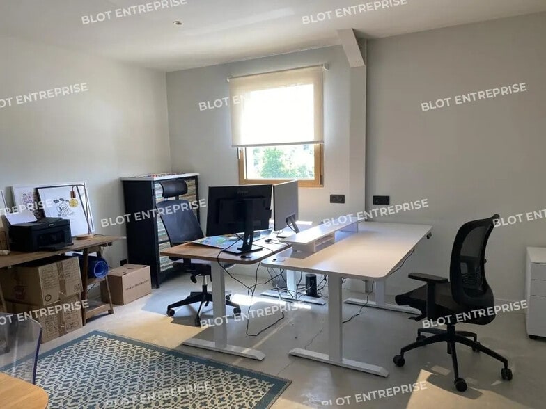 Bureau dans Plouër-sur-Rance à louer - Photo de l’immeuble – Image 3 sur 10
