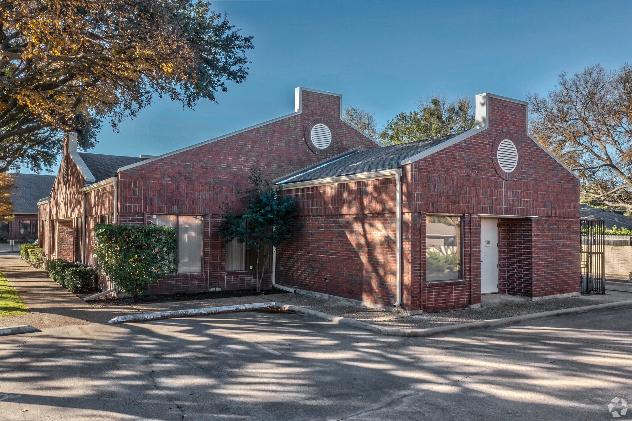 1001 Hampshire Ln, Richardson, TX à vendre Photo principale– Image 1 sur 16