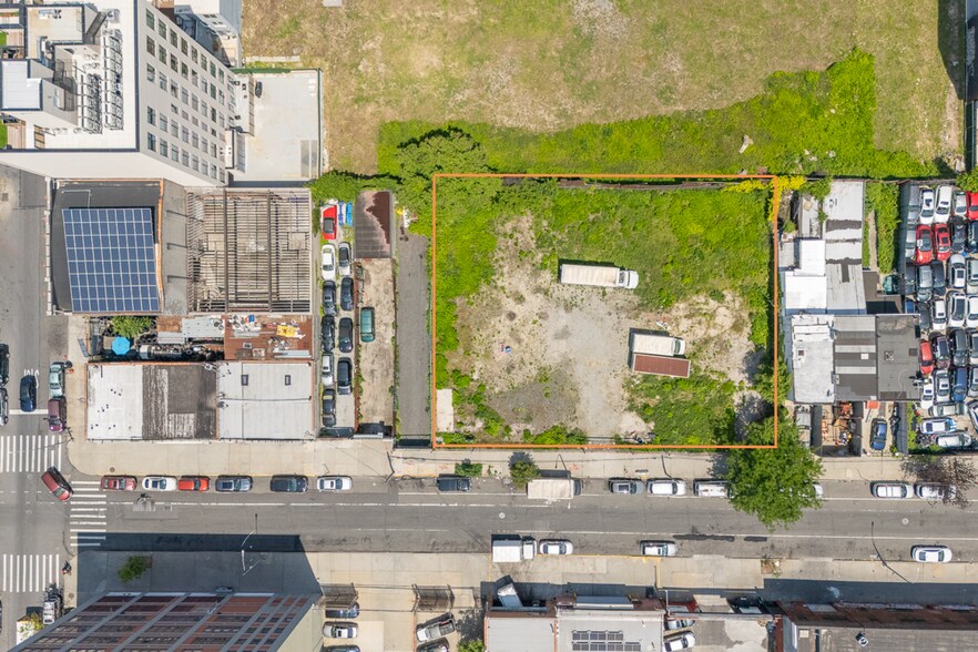 863 Dean St, Brooklyn, NY à vendre - Aérien – Image 2 sur 4