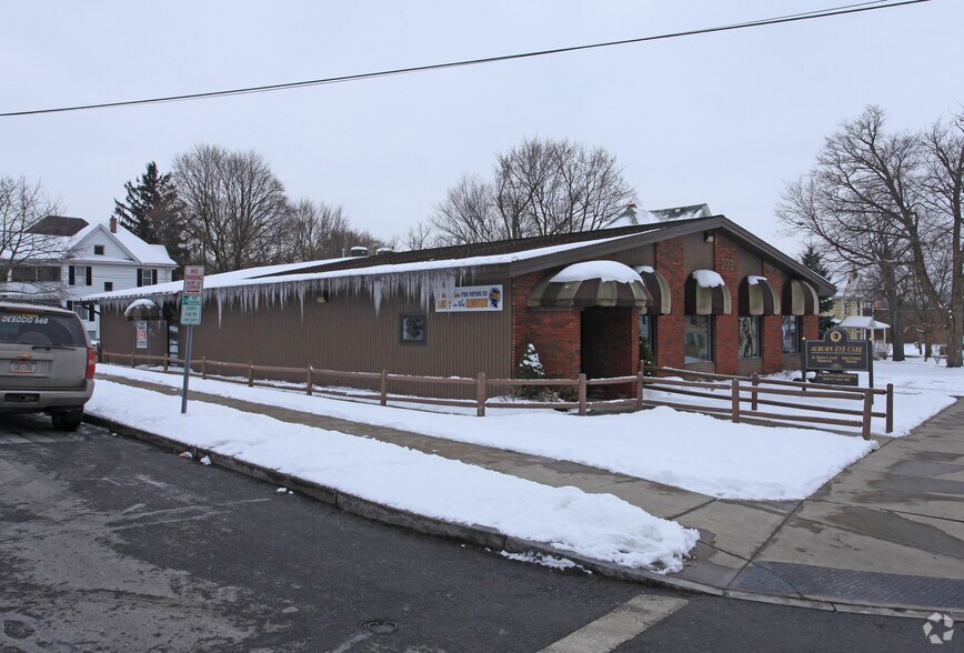 232 Genesee St, Auburn, NY à louer - Photo principale – Image 1 sur 3