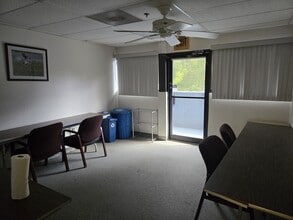 8320 W Sunrise Blvd, Plantation, FL à louer Photo intérieure– Image 2 sur 3