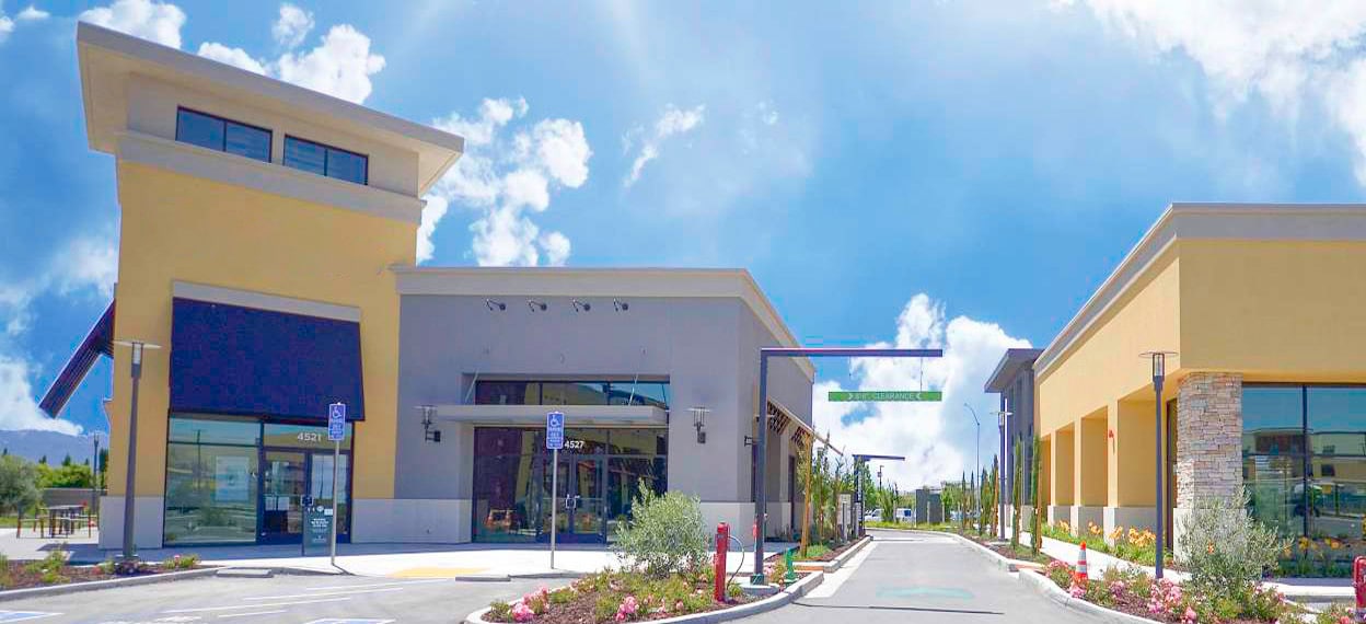 4705-4729 Livermore Outlets Dr, Livermore, CA à louer Photo principale– Image 1 sur 11