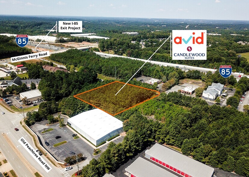 140 Celebration Dr, Suwanee, GA à vendre - Photo de l’immeuble – Image 3 sur 5