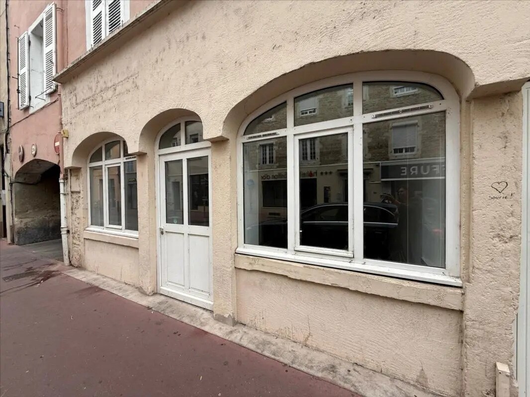 Bureau dans Bourg-en-Bresse à vendre Photo de l’immeuble– Image 1 sur 5