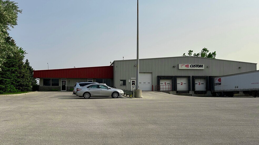 65 Lowson Cres, Winnipeg, MB à louer - Photo de l’immeuble – Image 2 sur 9