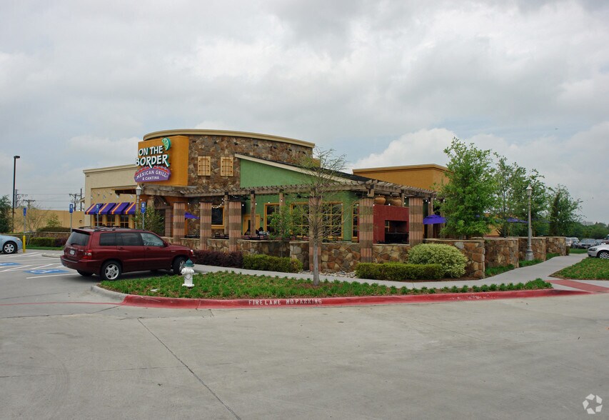 4855 Belt Line Rd, Addison, TX à louer - Photo de l’immeuble – Image 2 sur 3