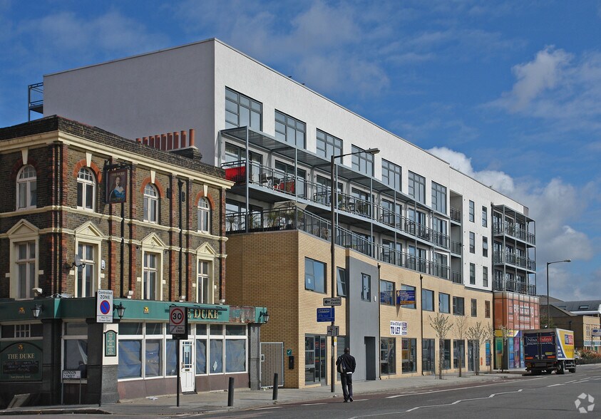 133-137 Creek Rd, Londres à vendre - Photo de l’immeuble – Image 2 sur 2