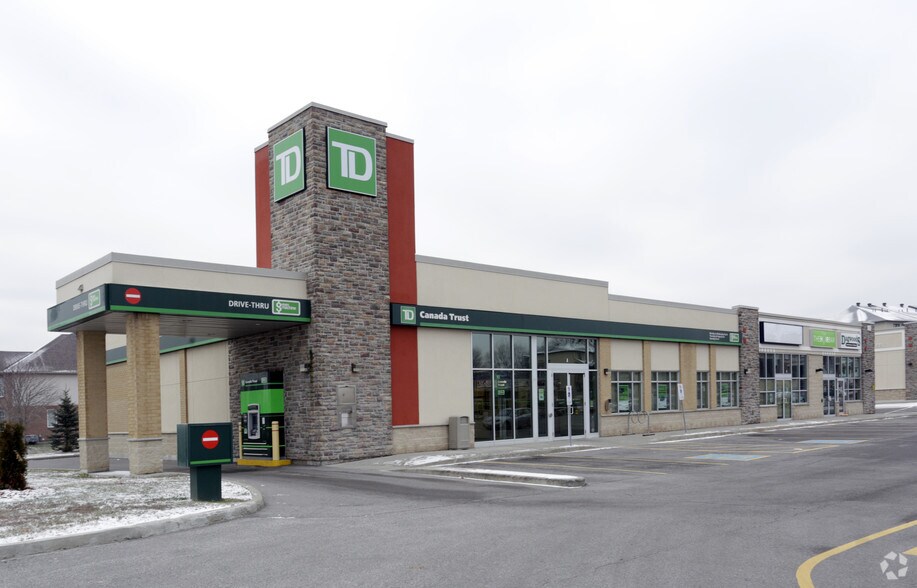 1106 Klondike Rd, Ottawa, ON à louer - Photo principale – Image 1 sur 2