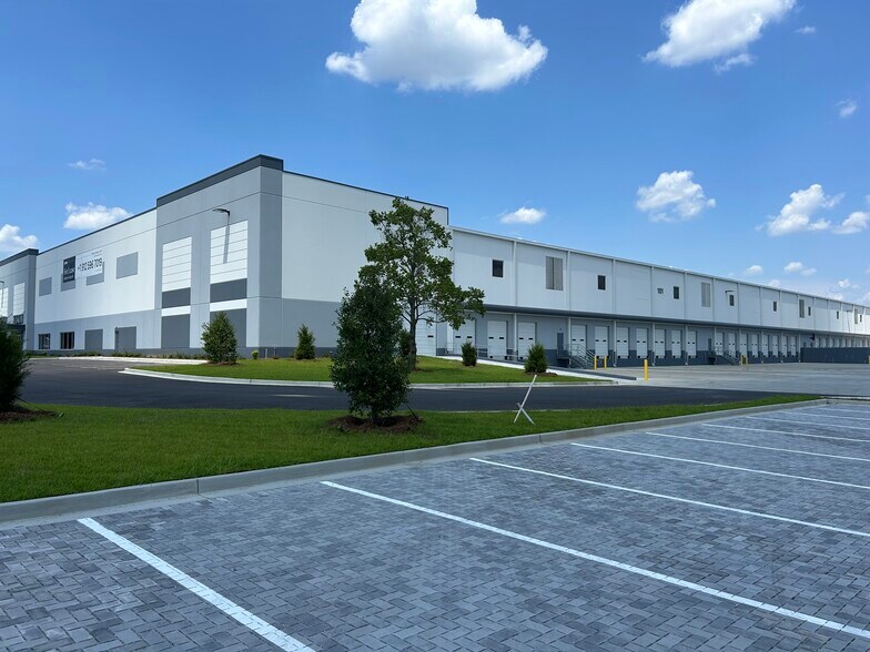 101 Westside Blvd, Pooler, GA à louer - Photo de l’immeuble – Image 2 sur 13