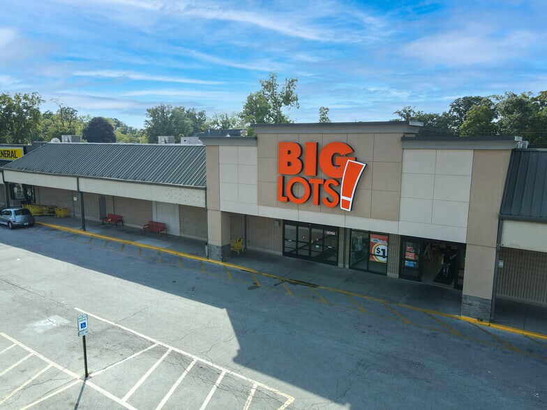 185 N Kennedy Dr, Bradley, IL à louer - Photo de l’immeuble – Image 2 sur 17