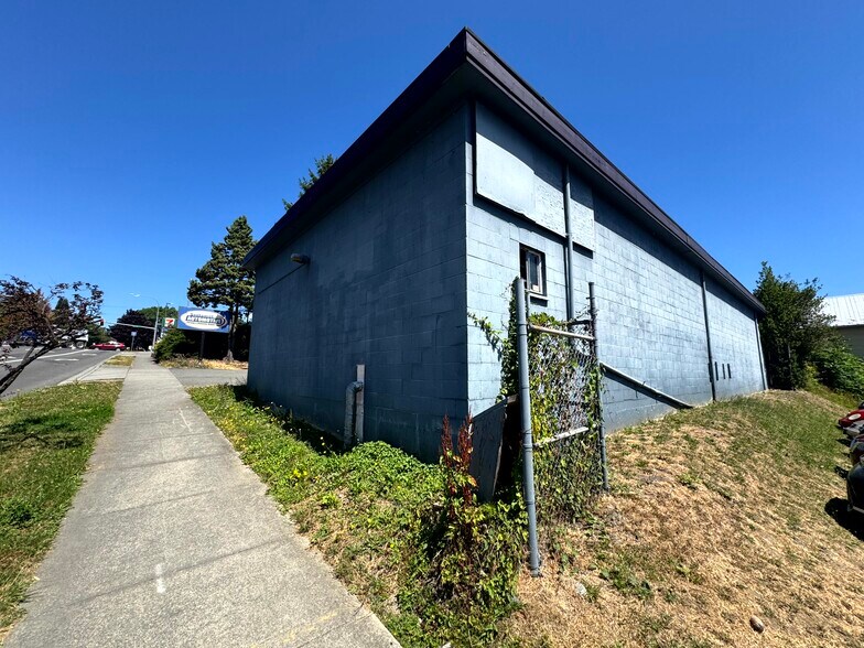 121 Avenue D, Snohomish, WA à vendre - Photo de l’immeuble – Image 3 sur 4