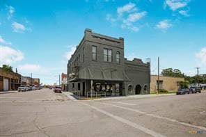 Plus de détails pour 123 W May St, Yoakum, TX - Local commercial à vendre