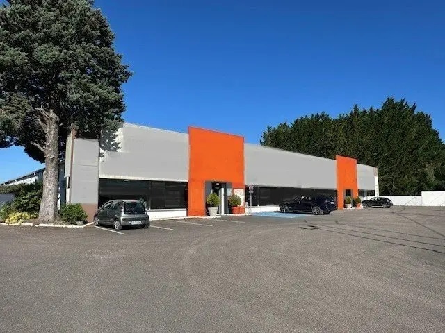 Local d'activités dans Épervans à vendre Photo de l’immeuble– Image 1 sur 14