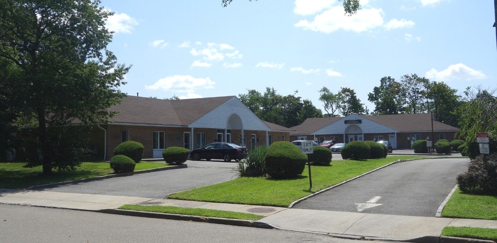 100 Austin Plz, Patchogue, NY à louer - Autre – Image 3 sur 12