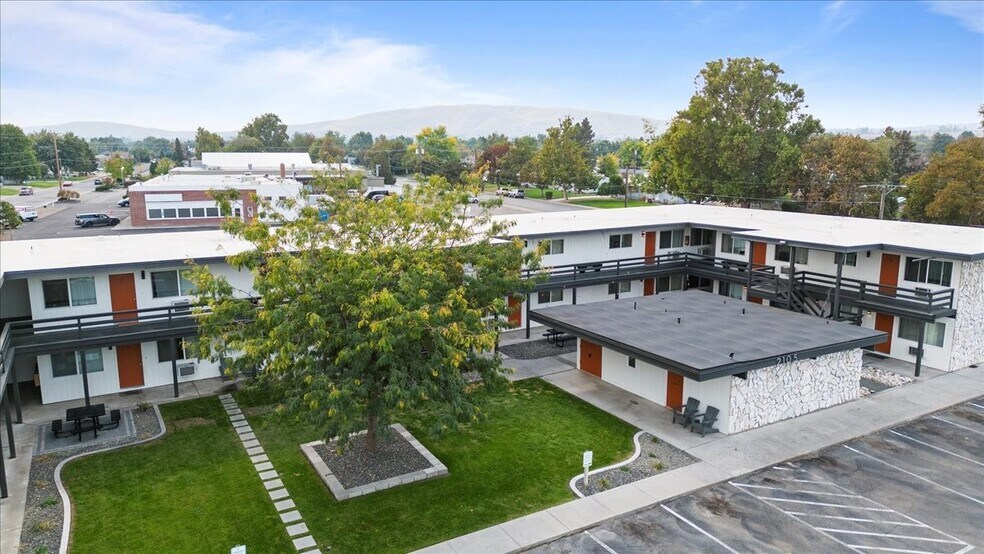 2105 Pullen St, Richland, WA à vendre - Photo principale – Image 1 sur 8