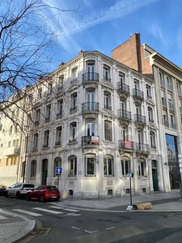 Plus de détails pour Bureau à vendre