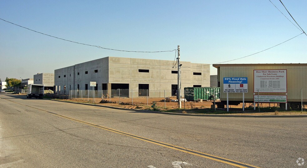 6675 Doolittle Ave, Riverside, CA à louer - Photo de l’immeuble – Image 2 sur 3
