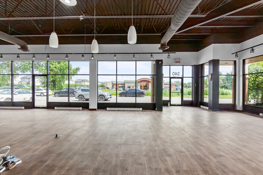 340-350 Montée Masson, Mascouche, QC à louer - Photo de l’immeuble – Image 2 sur 17