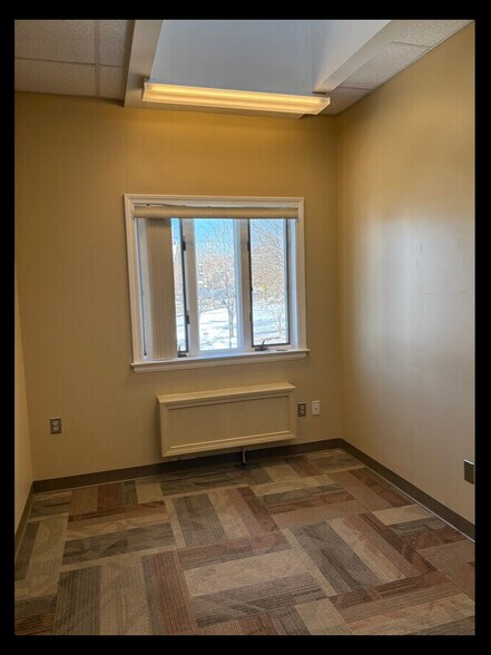 10 N Main St, Bristol, CT à louer - Photo de l’immeuble – Image 2 sur 8