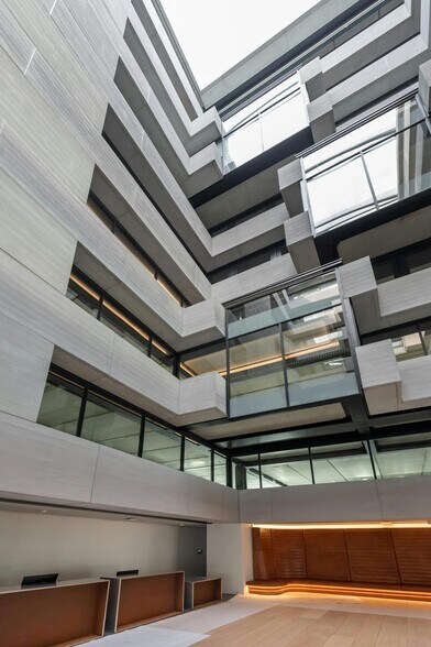 80 Charlotte St, Londres à louer - Photo intérieure – Image 2 sur 9