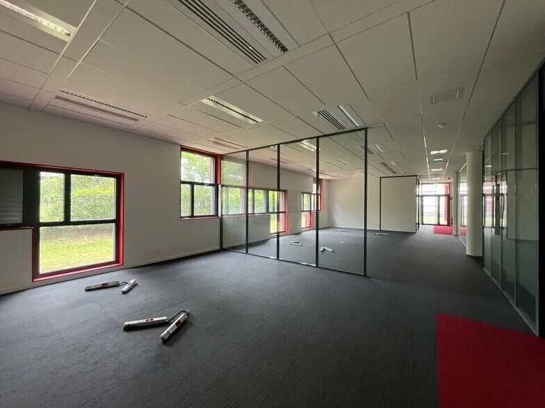 Bureau dans Dardilly à louer - Photo de l’immeuble – Image 3 sur 14