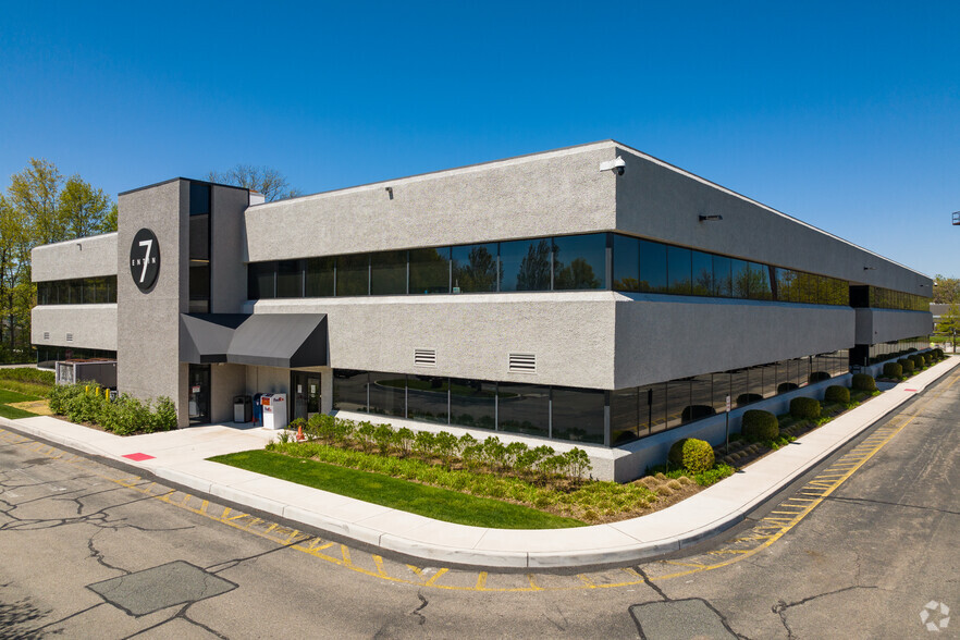 7 Entin Rd, Parsippany, NJ à louer - Photo de l’immeuble – Image 1 sur 6