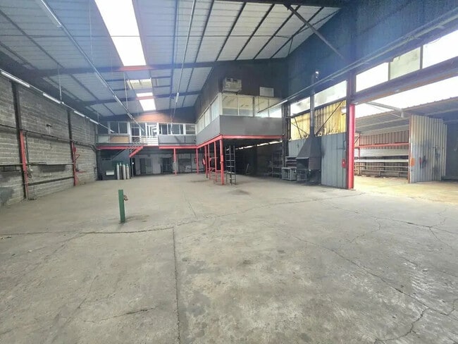 Plus de détails pour Industriel/Logistique à vendre