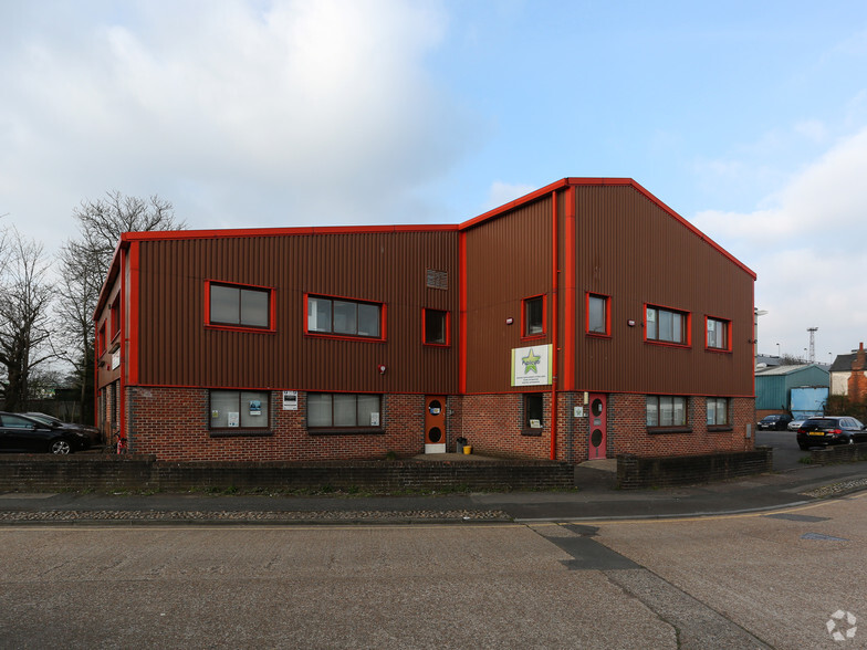 South Stour Av, Ashford à louer - Photo de l’immeuble – Image 2 sur 3