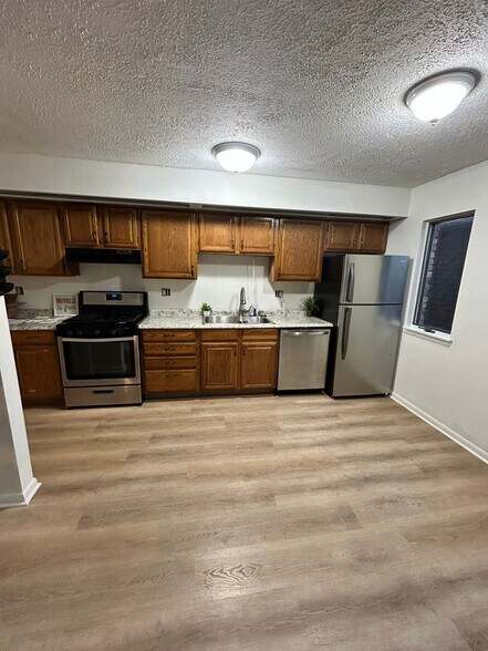 1500-1508 Lincoln Way, McKeesport, PA à vendre - Photo de l’immeuble – Image 2 sur 15