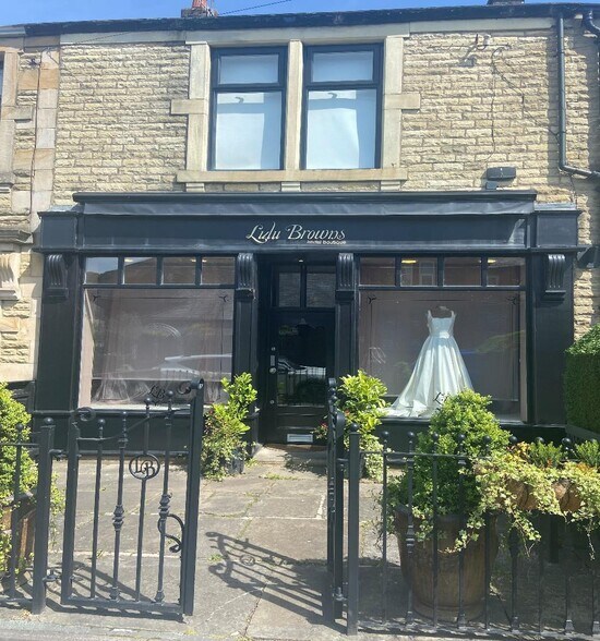 17 Accrington Rd, Clitheroe à vendre - Photo principale – Image 1 sur 4