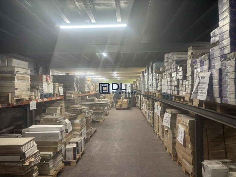 Industriel/Logistique dans Torcy à vendre - Photo intérieure – Image 2 sur 4