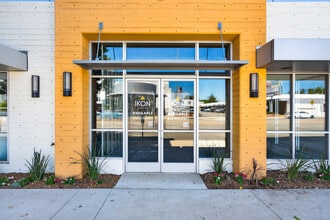 16710 Ventura Blvd, Encino, CA à louer Photo intérieure– Image 1 sur 4