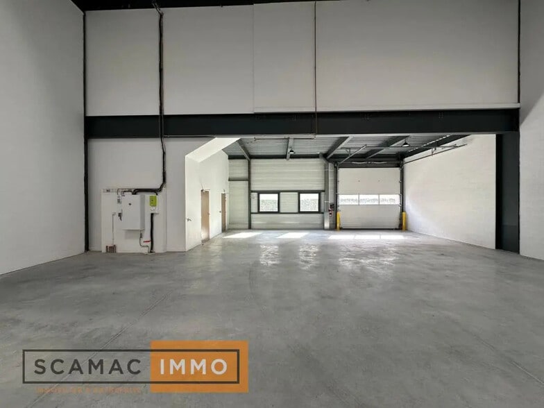 Bureau dans Corbeil-Essonnes à louer - Photo de l’immeuble – Image 2 sur 7