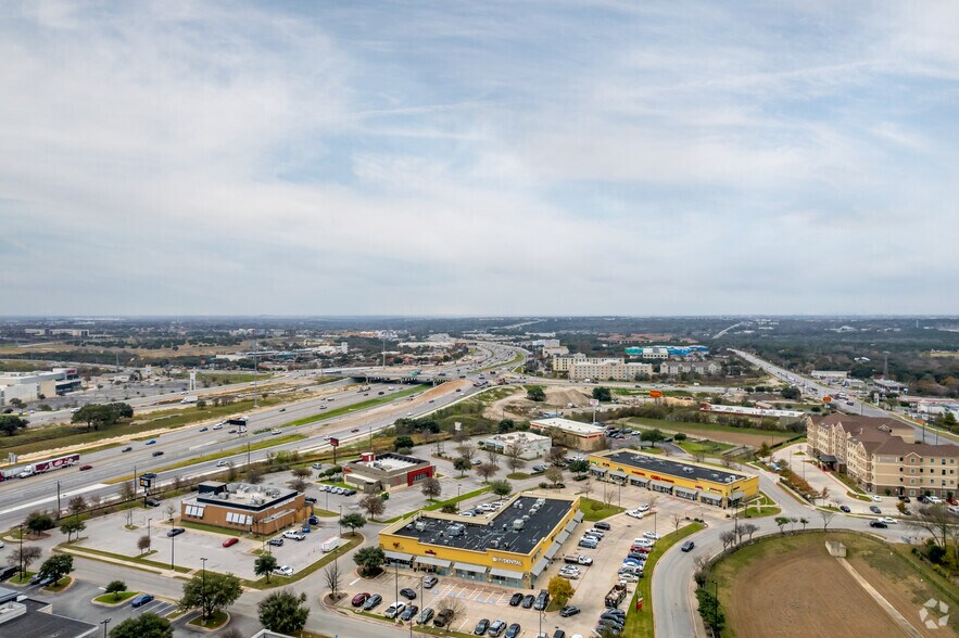 13000 N IH 35, Austin, TX à louer - Aérien – Image 2 sur 2