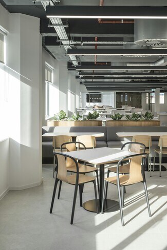 Plus de détails pour 9 Prescot St, Londres - Bureau à louer