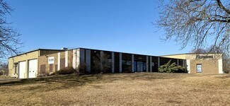 Plus de détails pour 2935 Eastrock Dr, Rockford, IL - Industriel/Logistique à louer