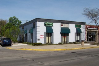 20311 Mack Ave, Grosse Pointe, MI à vendre - Photo de l’immeuble – Image 3 sur 5