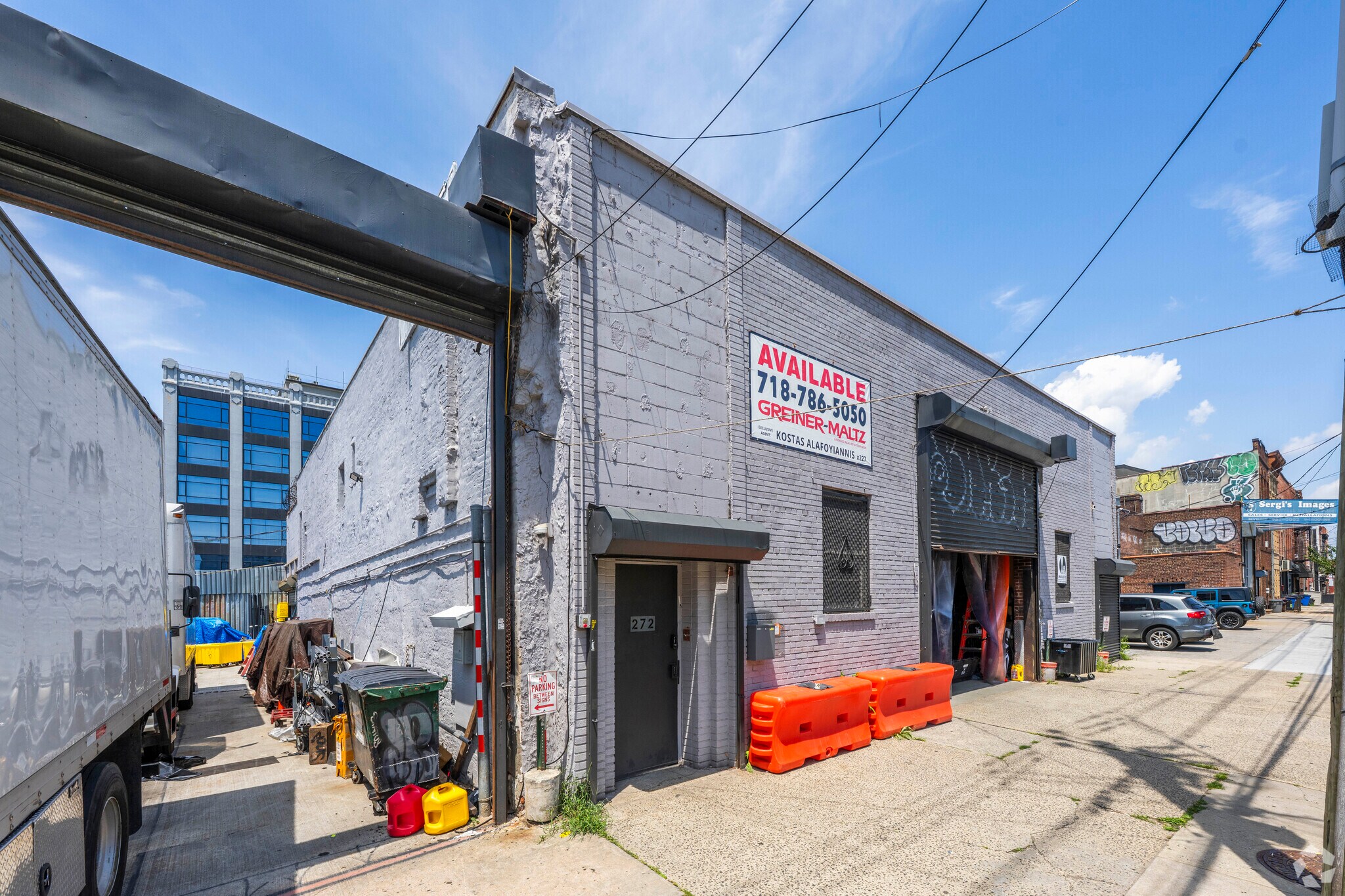 270-272-274 Van Brunt St, Brooklyn, NY à louer Photo principale– Image 1 sur 6