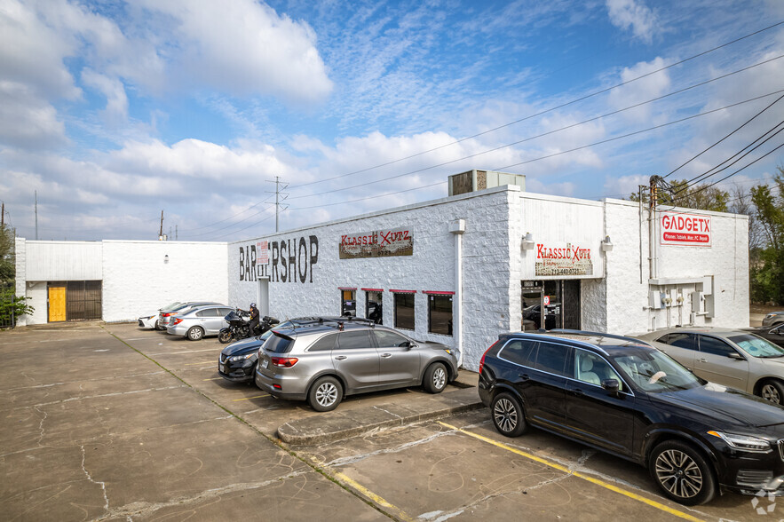 8403 Almeda. Rd, Houston, TX à louer - Photo de l’immeuble – Image 3 sur 21