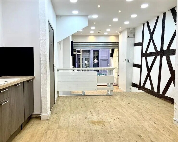 Local commercial dans Bourges à louer - Photo intérieure – Image 2 sur 3