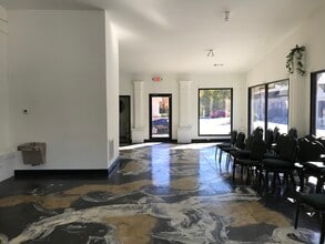 217 Arrowhead Blvd, Jonesboro, GA à louer Photo intérieure– Image 2 sur 7