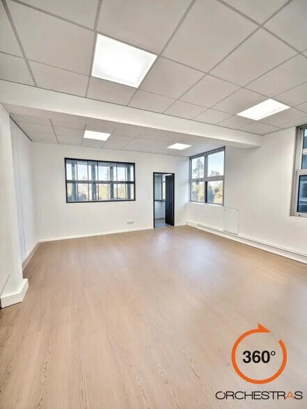 Bureau dans Noisy-le-Grand à vendre - Photo de l’immeuble – Image 1 sur 10