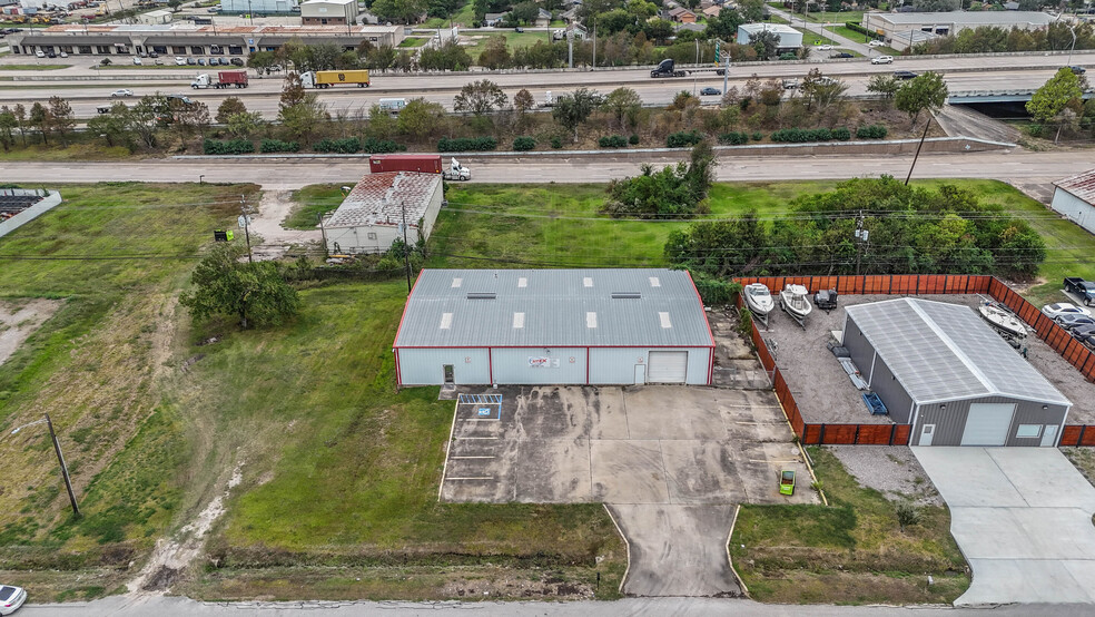 509 N 8th St, La Porte, TX à louer - Photo de l’immeuble – Image 3 sur 16